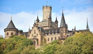 Ernesto de Hannover vende su castillo por un euro
