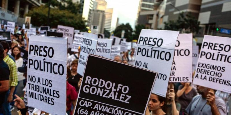 Al menos 13 presos políticos fueron trasladados a cárceles comunes, denunció ONG Justicia Venezolana
