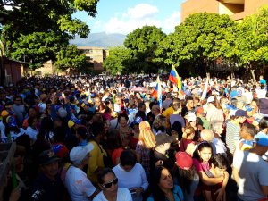 En imágenes: Guarenas y Guatire gritaron “¡Libertad!” en cabildo abierto de la AN este #22Ene