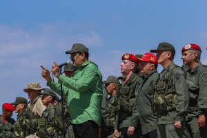Apelando a Chávez, Maduro anuncia activación de 50 mil “unidades defensa” en barrios y ciudades del país