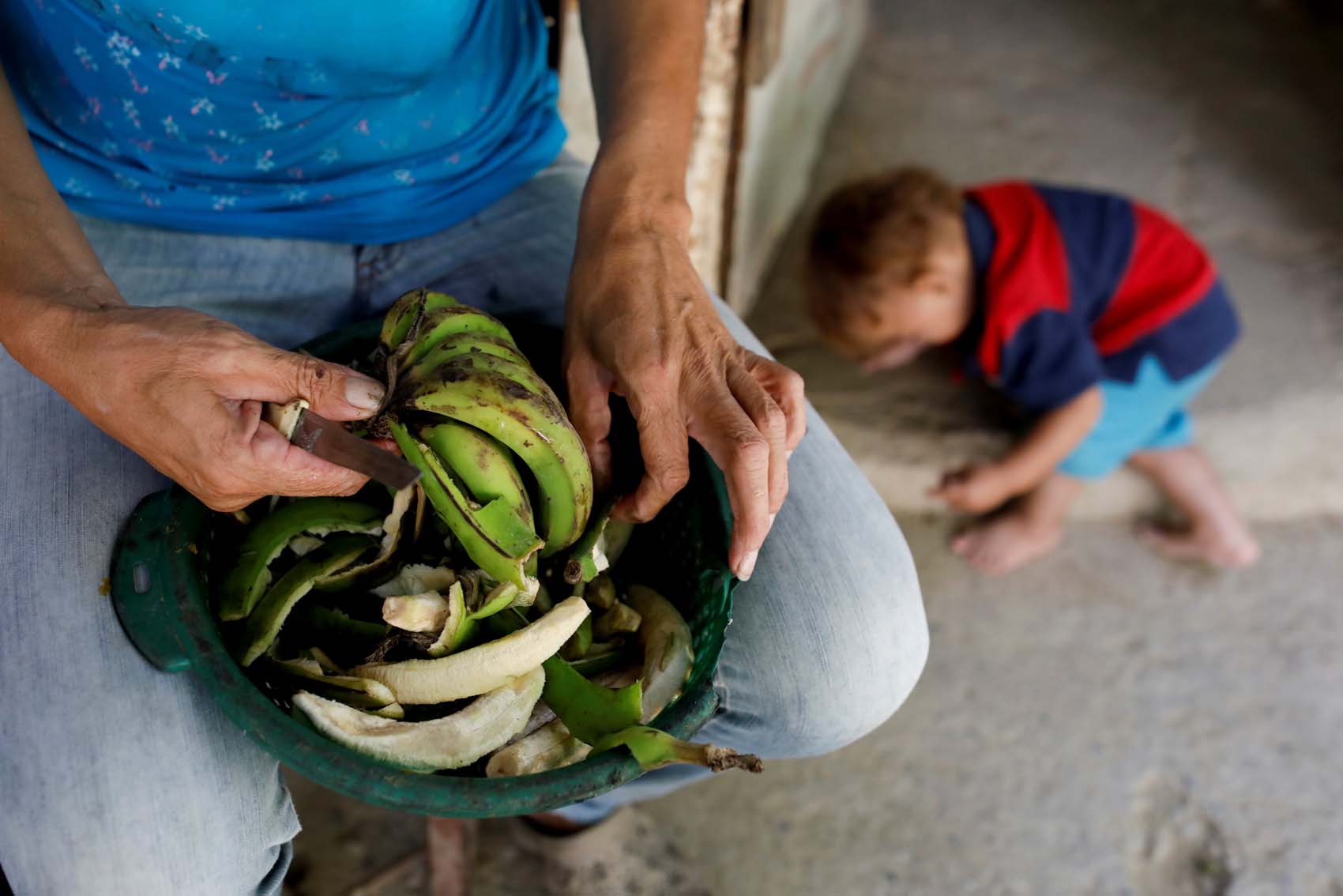 “Me acostaba con un vaso de agua, porque no tenía qué comer”: Desnutrición golpea hogares pobres en Venezuela (Video)