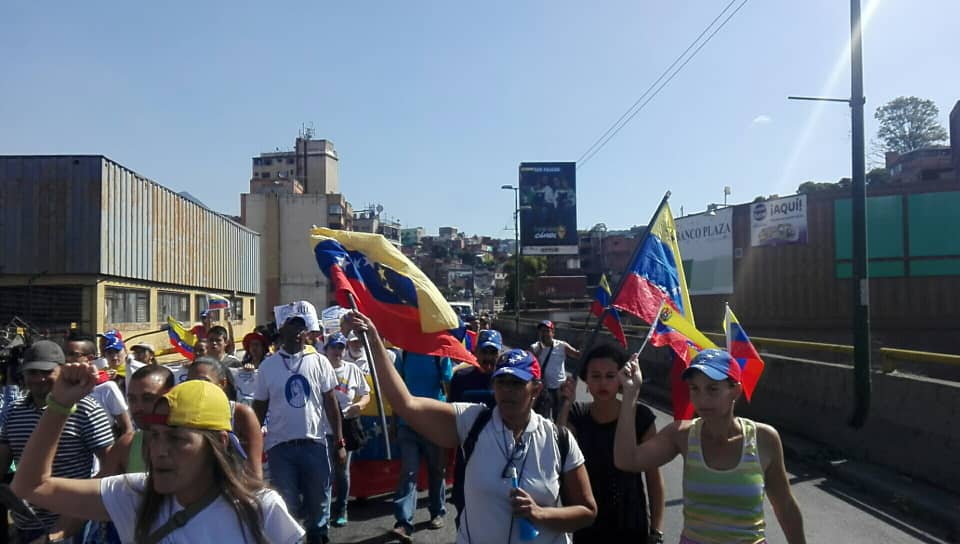 FOTOS: Y salió Petare a marchar por la democracia en Venezuela #2Feb