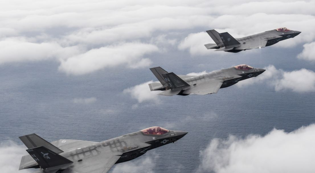 El Pentágono suspende envíos de aviones caza F-35 a Turquía