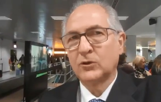 Antonio Ledezma llega a Italia en busca de apoyo al presidente encargado Juan Guaidó (Video)