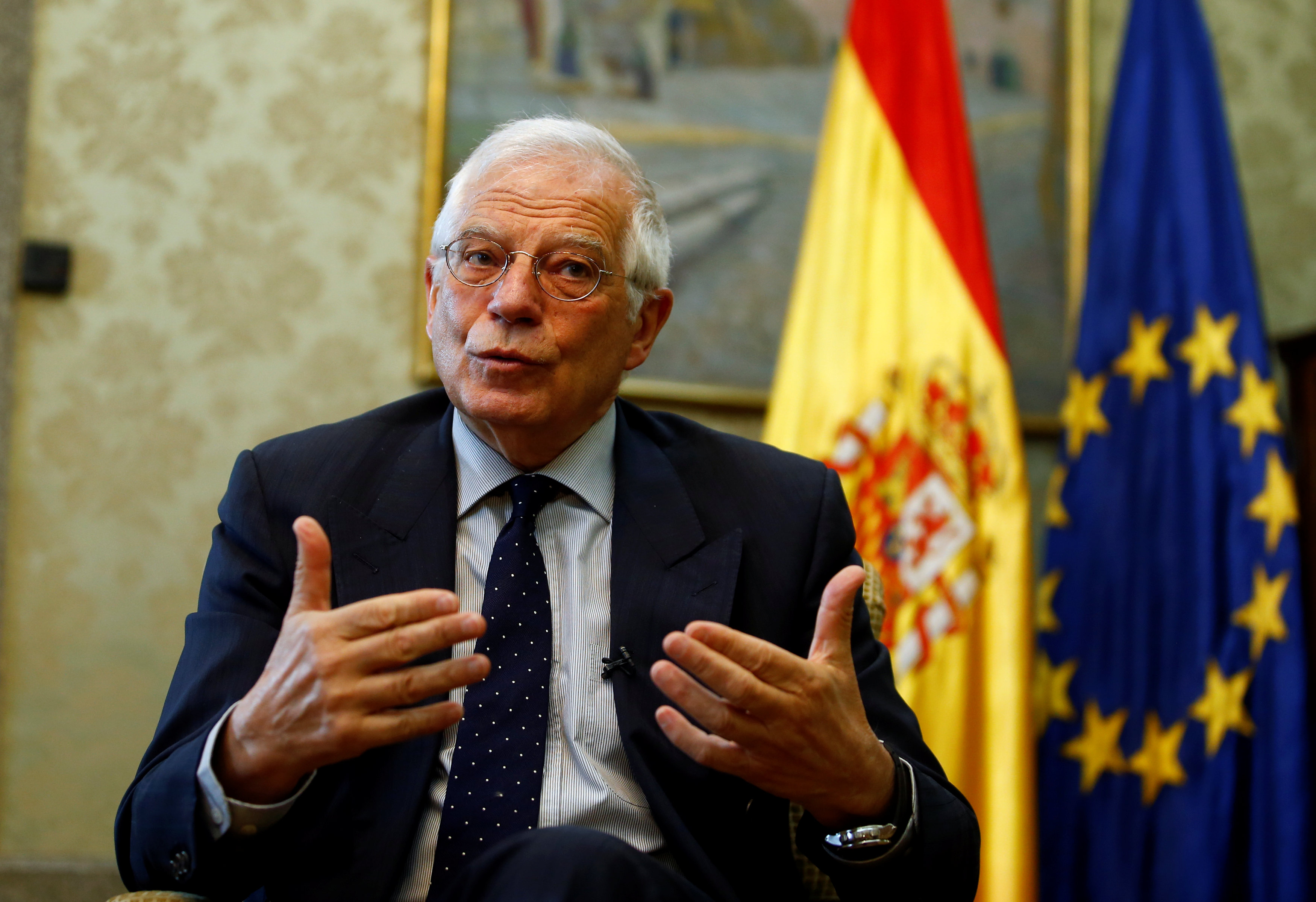 Borrell precisó que Leopoldo López no puede pedir asilo en la embajada de España