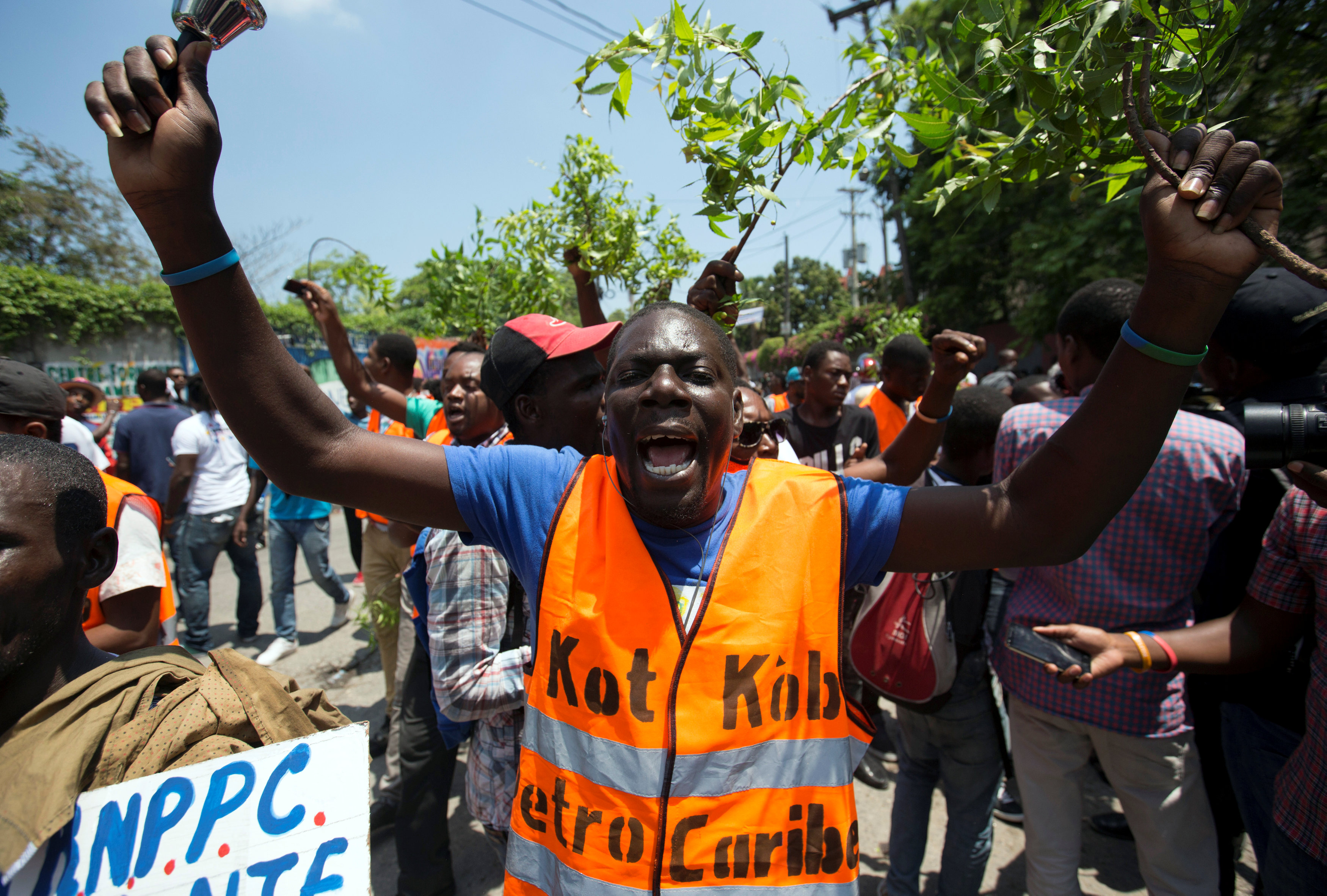 En Fotos: Haitianos enfrentan la represión para saber qué pasó con los fondos de Petrocaribe
