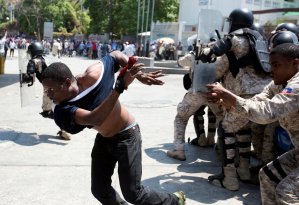 ONU denuncia 42 muertos tras siete semanas de protestas en Haití