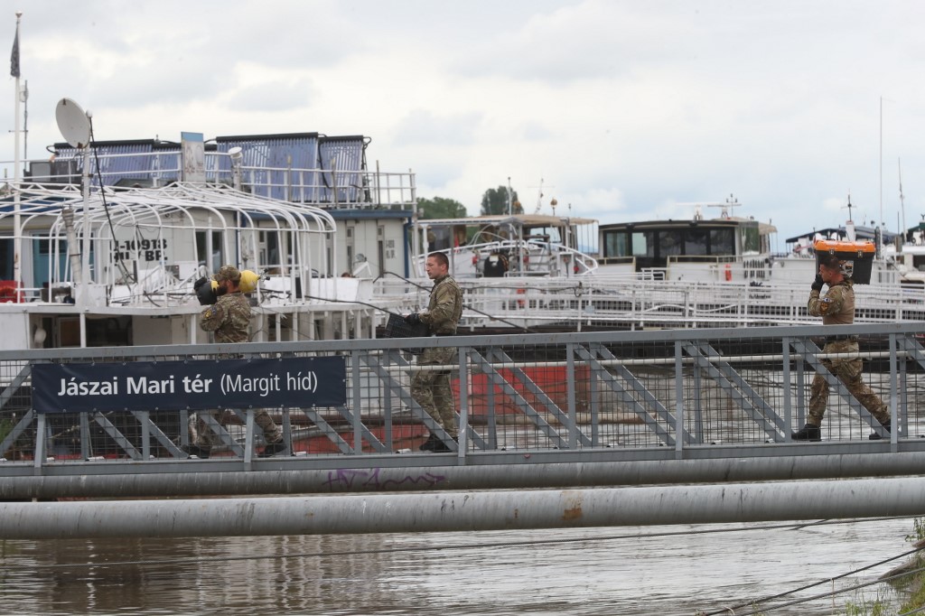 Siete muertos y 21 desaparecidos al hundirse un barco en Budapest