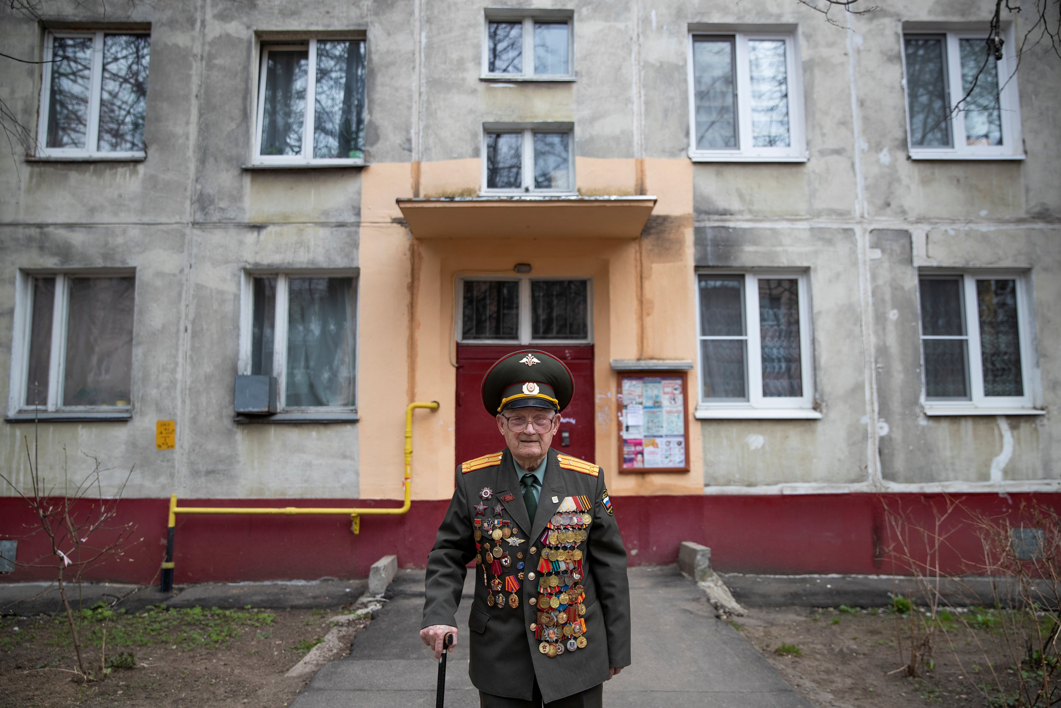 EN FOTOS: la vida de un veterano de la Segunda Guerra Mundial de 100 años aboga por la paz