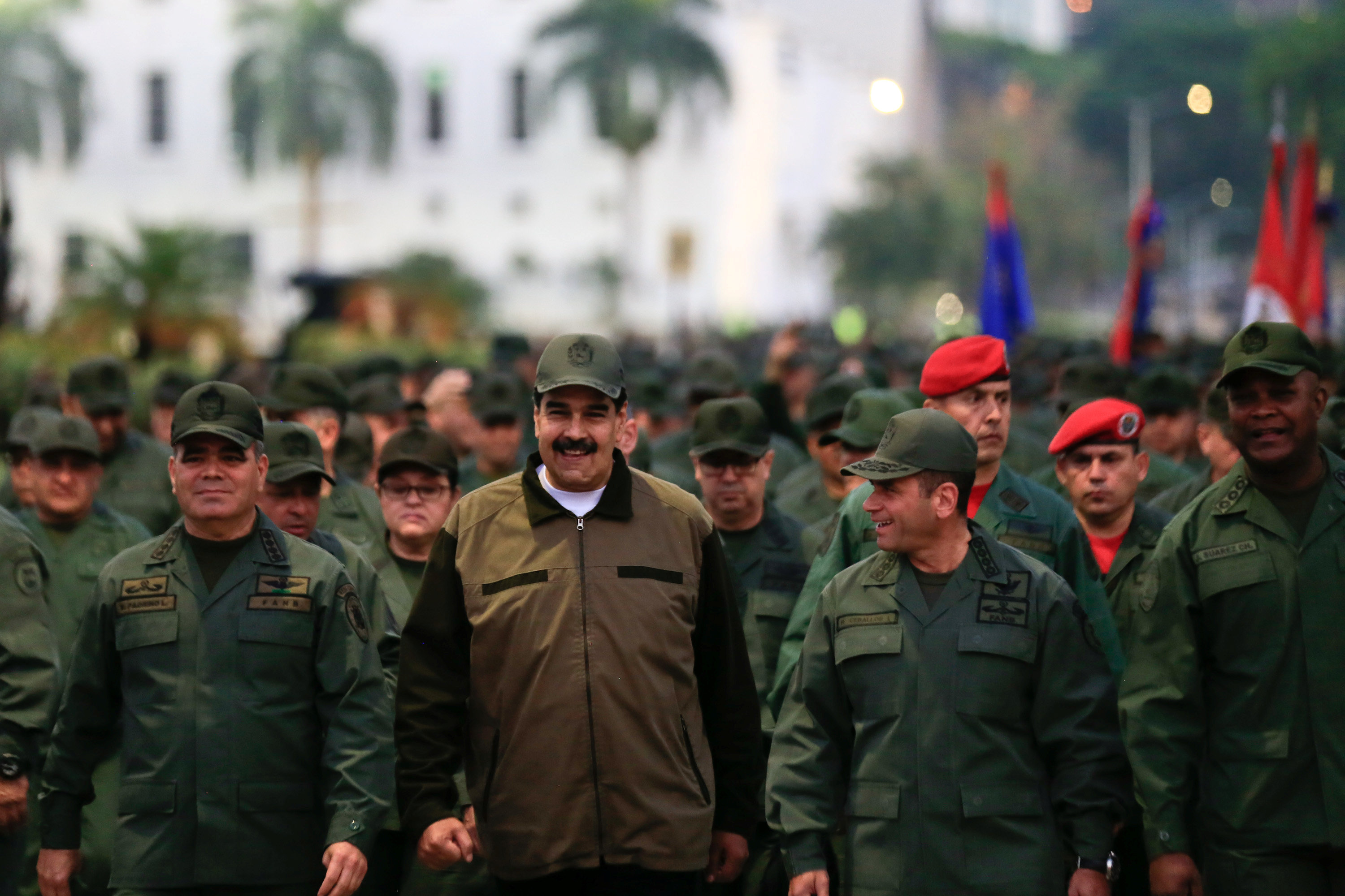 ¿Asustado? Maduro podría visitar Rusia el mes que viene