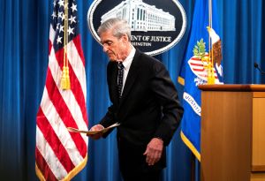 Mueller afirma que acusar formalmente a Trump no era una opción