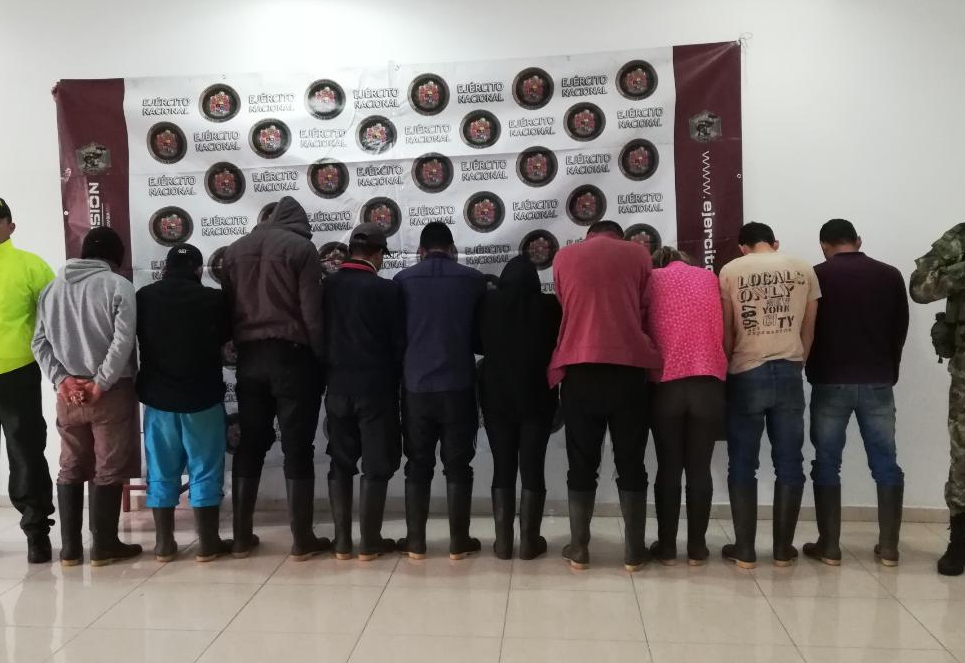 Capturan a diez guerrilleros del ELN en frontera de Colombia y Ecuador