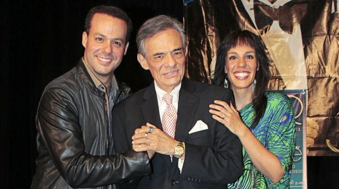 Hijo de José José asegura que el cantante está secuestrado