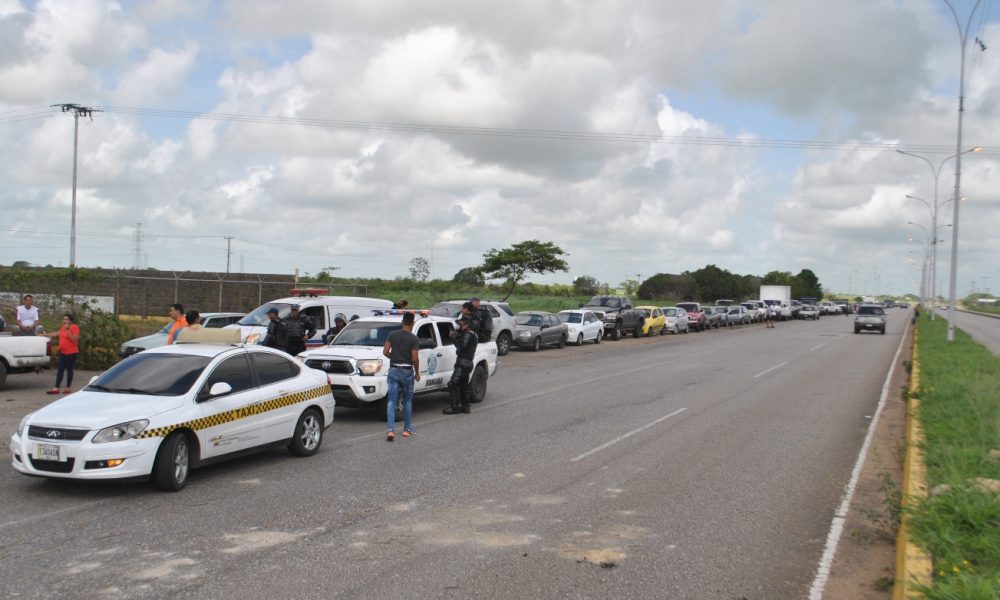 Limitan suministro de gasolina en estaciones de servicio en Maturín #13Jun