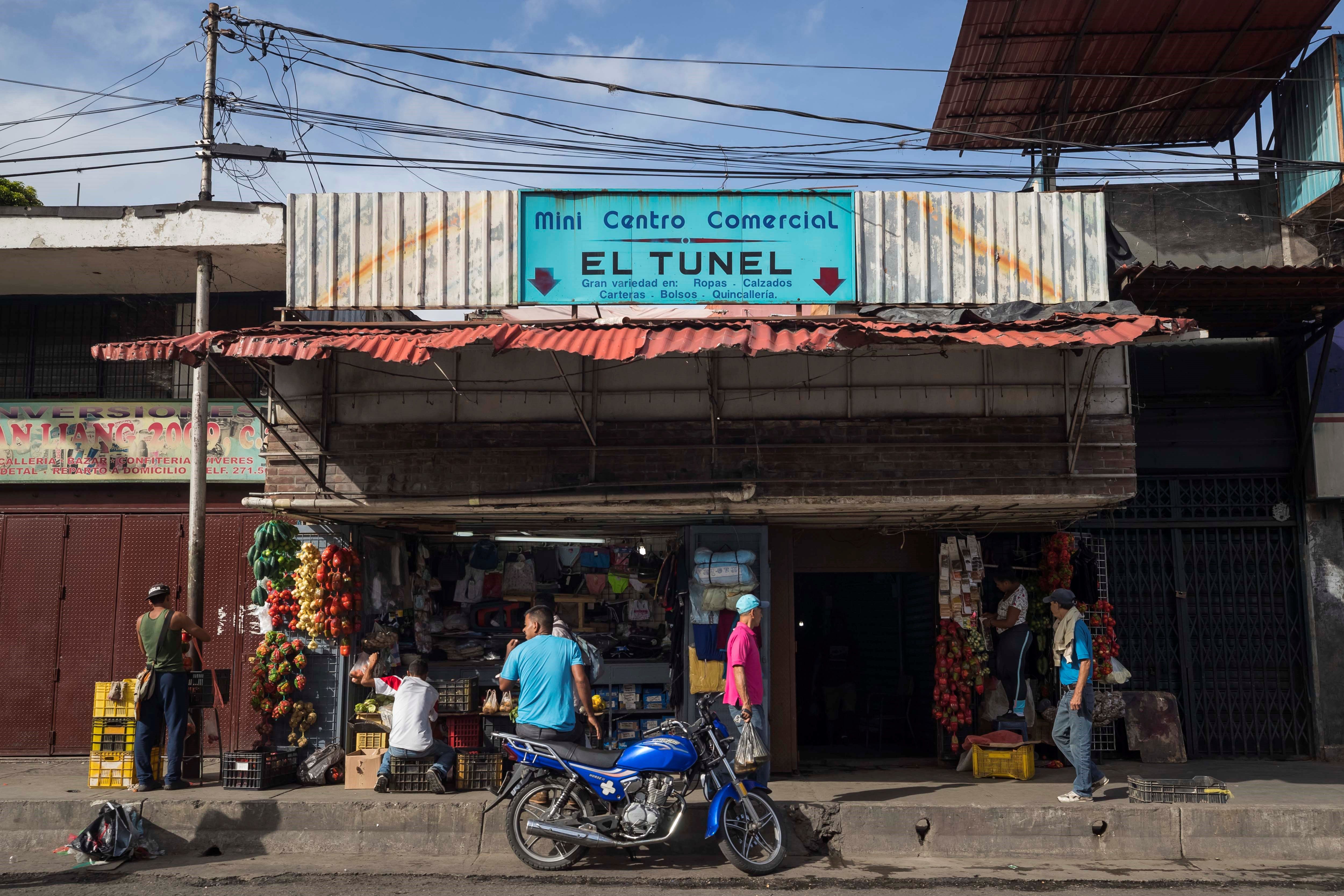 El mega apagón rojo afectó a un tercio de los comercios venezolanos