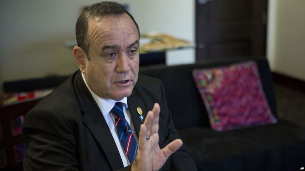 Giammattei anunció que Guatemala rompe relaciones con el régimen de Maduro