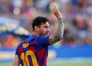 Messi “vestido” con la camiseta del PSG: La portada de un diario francés alimenta los rumores de su traspaso
