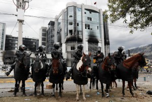 Levantaron el toque de queda en Quito, con leves restricciones de movilidad ciudadana