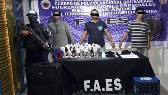 Detienen en Táchira a tres delincuentes con explosivos y prendas militares