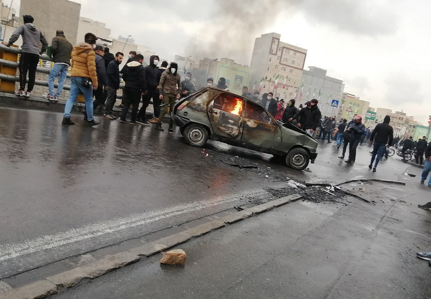 Más de 300 muertos por represión contra manifestaciones en Irán, según Amnistía Internacional