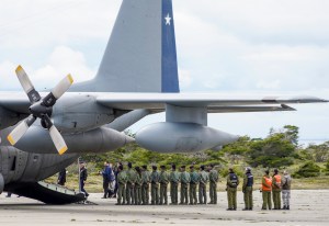 Familiares de avión chileno esperan resignadas recuperar los cuerpos de las víctimas