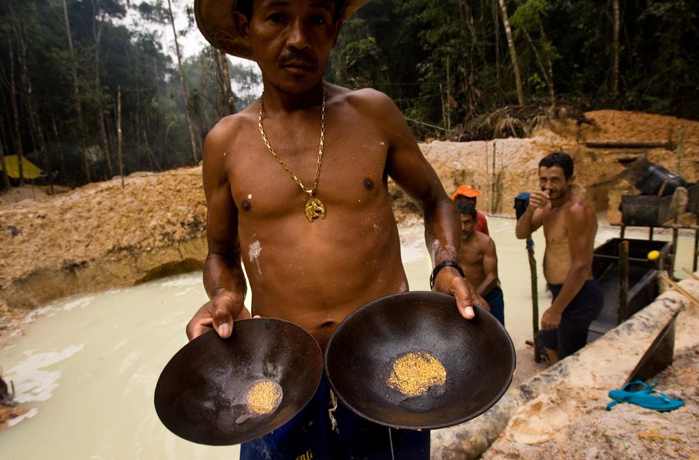 Las 1.900 minas ilegales de oro, diamante y coltán de Venezuela