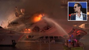 Voraz incendio destruye el yate de Marc Anthony en Miami