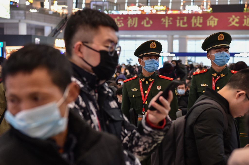 China permitirá más vuelos internacionales si se controlan casos “importados”