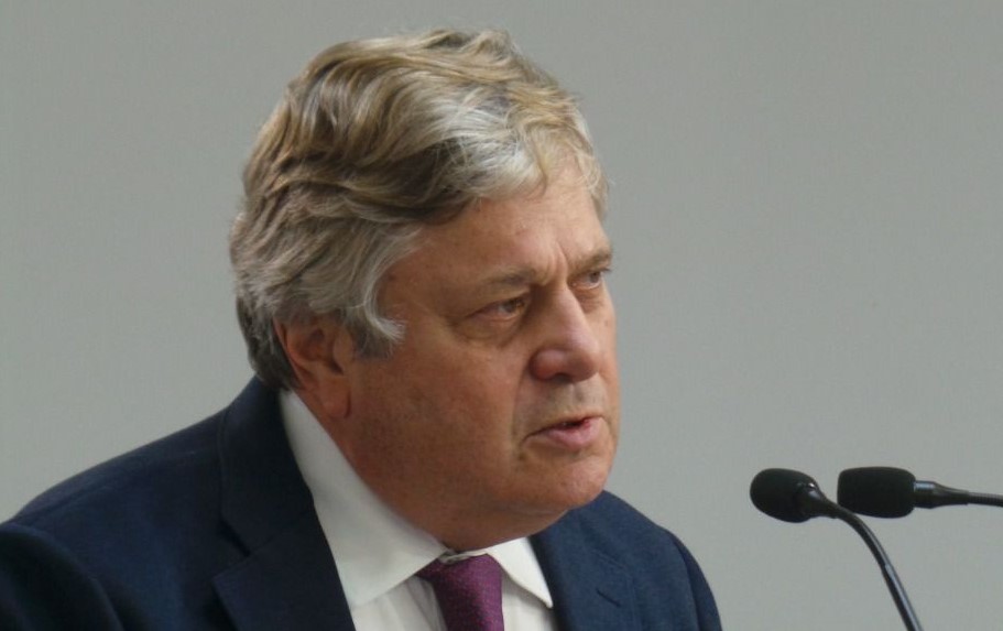 López Gil pidió sanciones en el Parlamento Europeo para culpables del intento de golpe en la AN