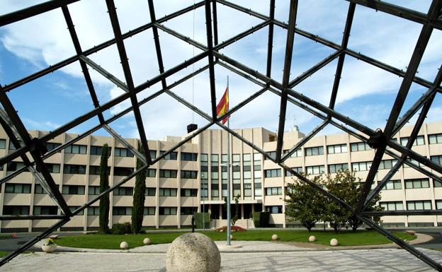 Centro Nacional de Inteligencia de España habría destapado una red de espionaje cubana de “alto nivel”