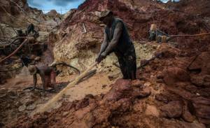 Advierten de las condiciones “pésimas” e “infrahumanas” en las minas de Bolívar
