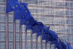 Ministros de Finanzas de la UE mantendrán el lunes videoconferencia sobre el coronavirus