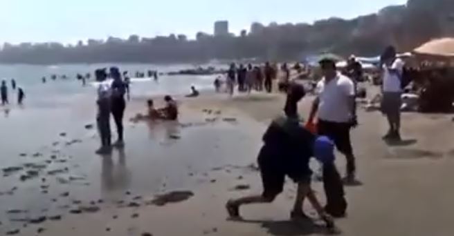 Más de 200 voluntarios venezolanos limpiaron tres playas de Perú