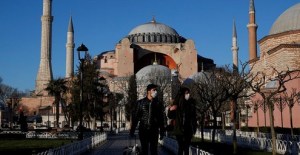 Veinte muertos en Turquía por beber alcohol adulterado contra el coronavirus