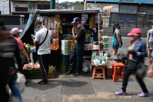 El reto de sostener la cuarentena en Venezuela: Luis Vicente León prevé que la economía estaría limitada hasta 2021