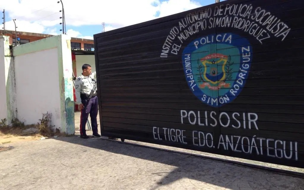 Arrestan al director y subdirector de la Policía de El Tigre por presunta extorsión