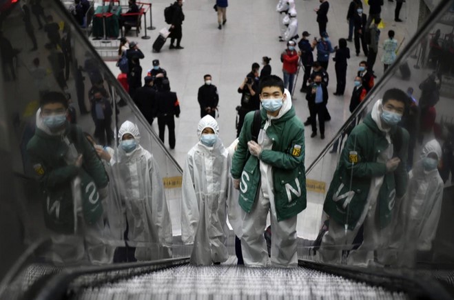 Wuhan terminó la cuarentena pero no volvió a la normalidad: Los temores a una segunda ola de la pandemia