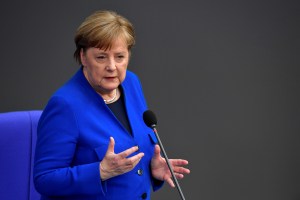 Merkel dice que tiene pruebas de intentos de pirateo rusos contra ella
