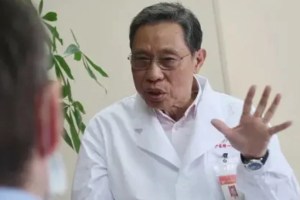 El “héroe del SARS” reveló que las autoridades de Wuhan no quisieron decirle “la verdad sobre el coronavirus”