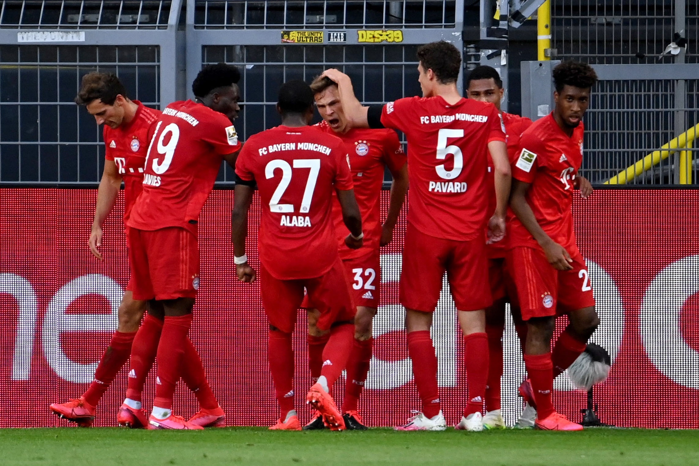 Una genialidad de Kimmich selló el triunfo del Bayern Múnich frente al Dortmund (Video)