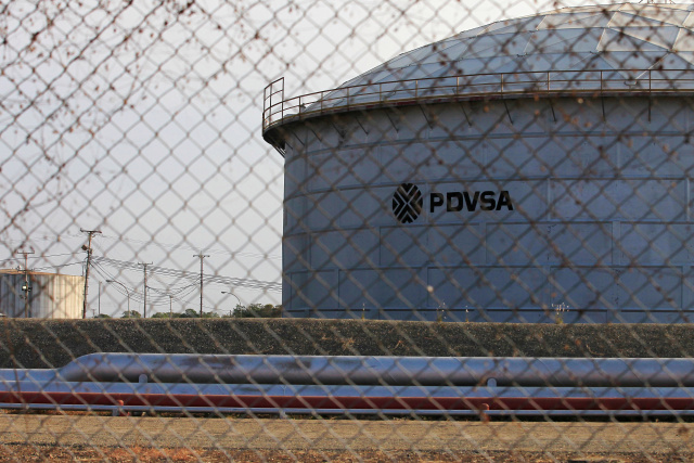 Petrolera india Reliance volverá a intercambiar crudo venezolano “bajo régimen permitido por la Ofac”
