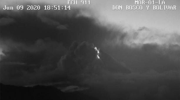 El extraño movimiento meteorológico que provocó el volcán Sangay, que tiene a los ecuatorianos en alerta (VIDEO)