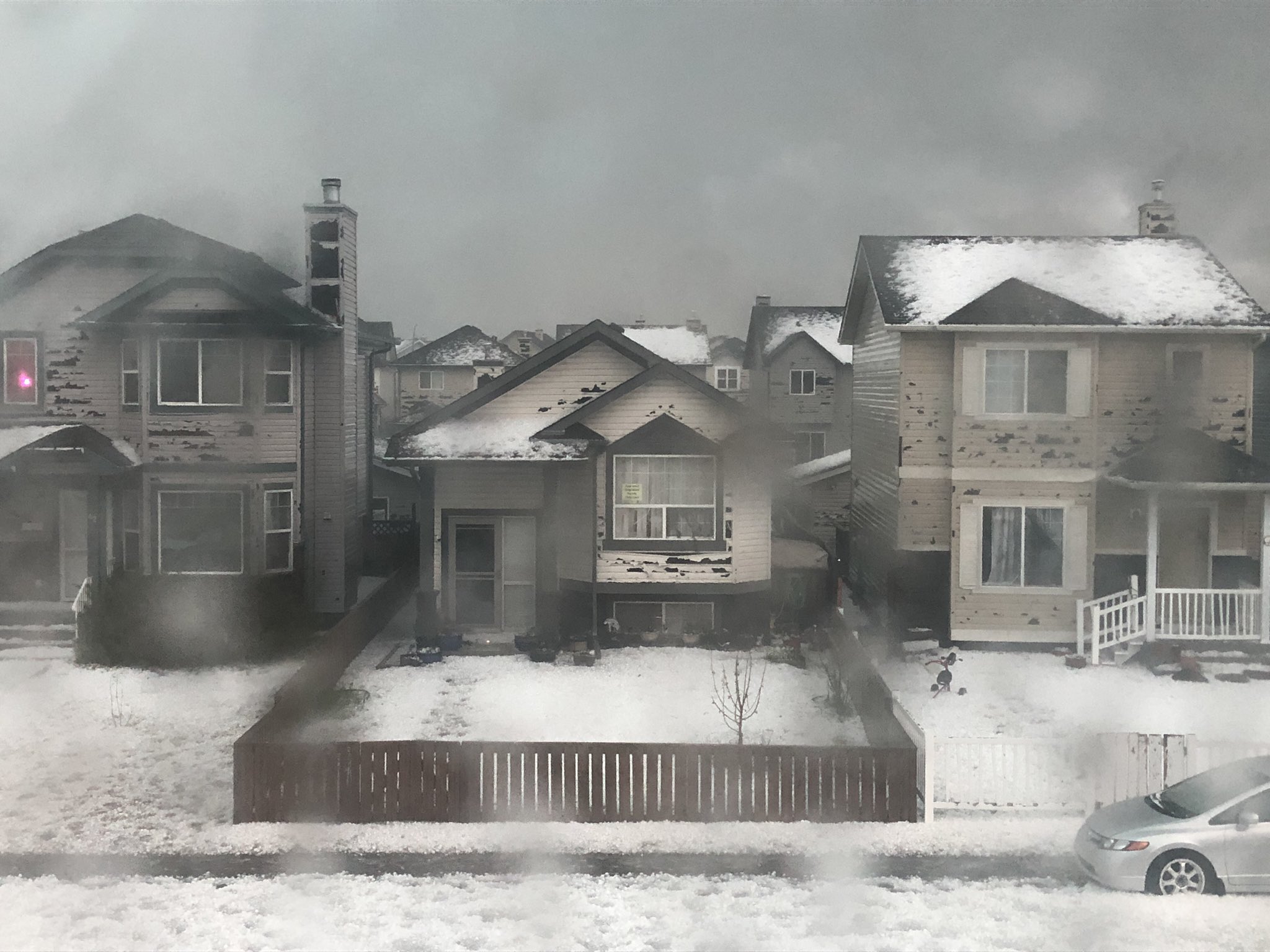 Lluvia de granizo en Canadá causó estragos en viviendas y carros (VIDEOS)