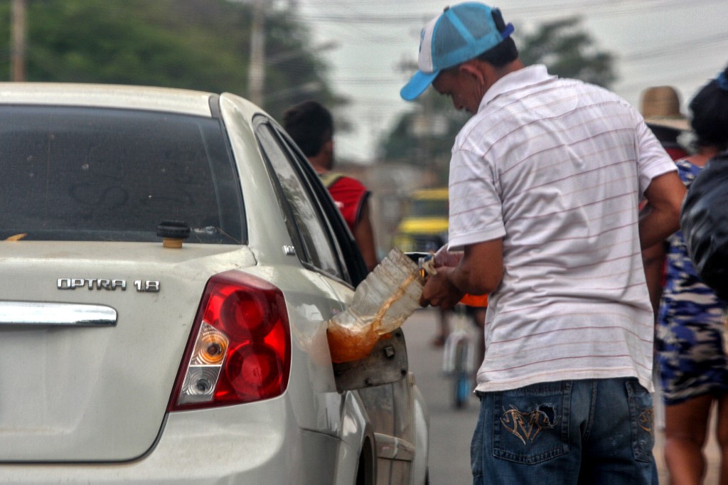 El “bachaqueo” de gasolina aumentó con la flexibilización