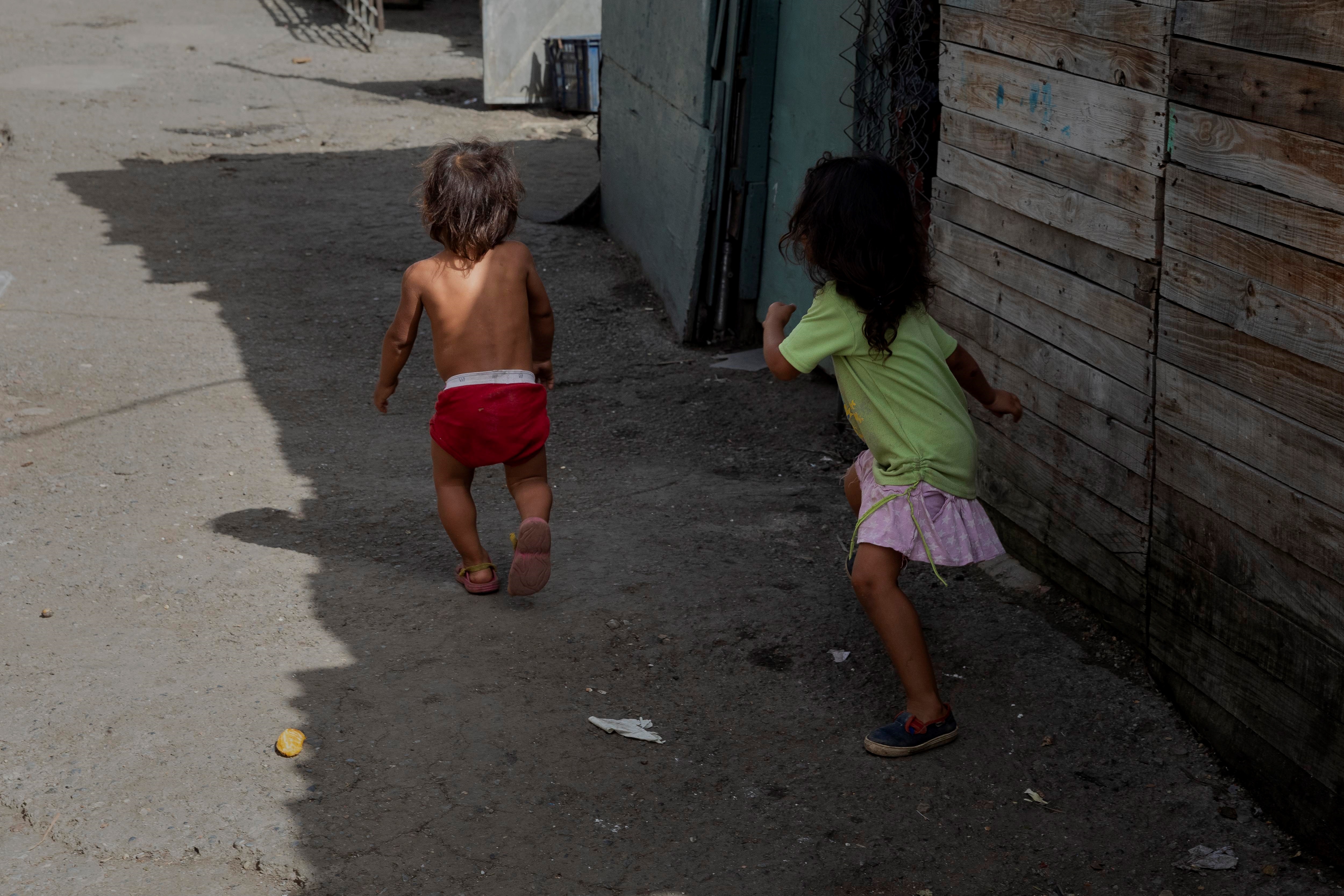 Niños venezolanos vulnerables ante casos de abusos y violencia