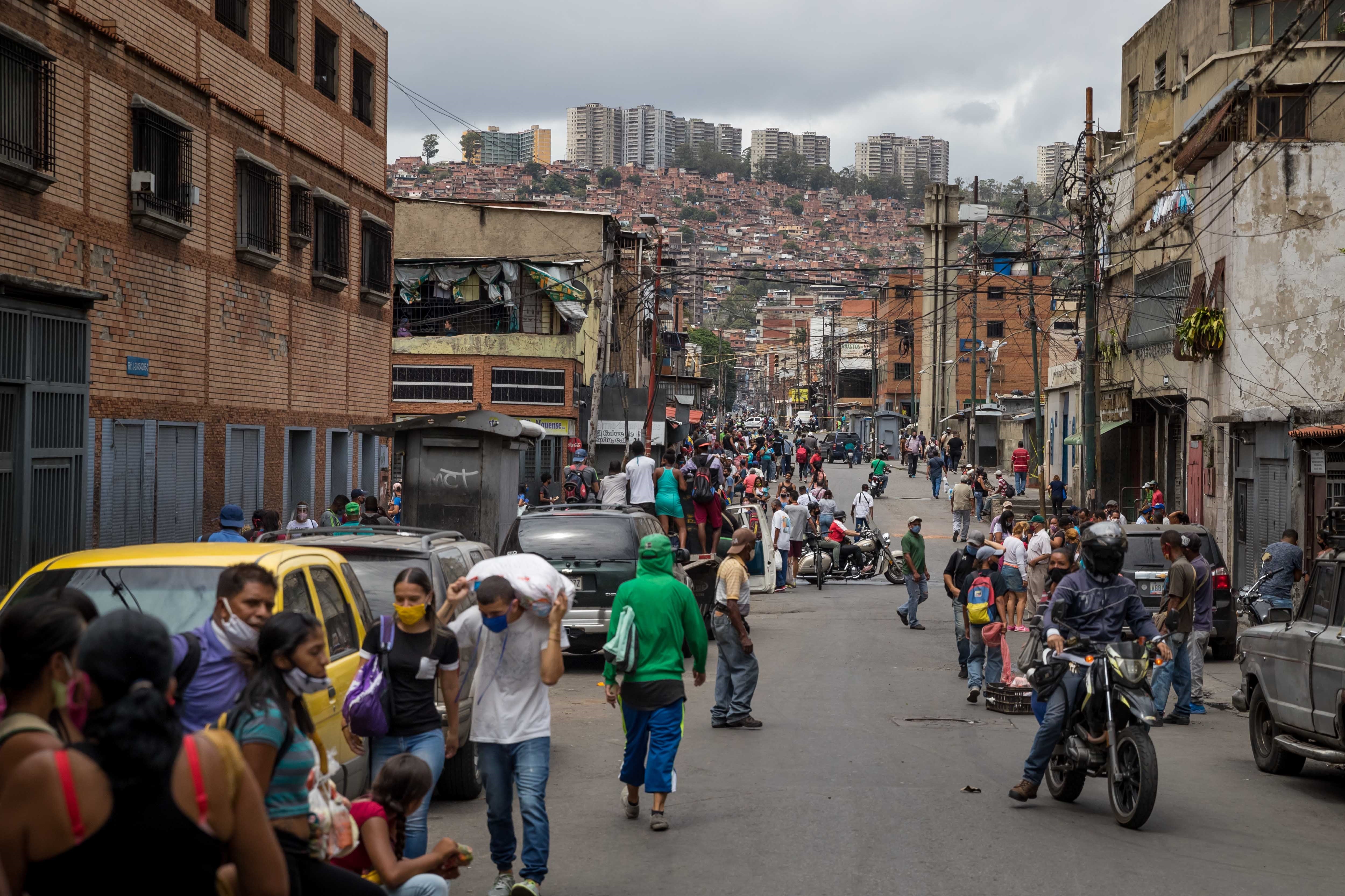 La cuarentena venezolana, una volátil realidad a tres velocidades (Fotos)