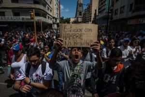 Fedehu denuncia al régimen de Maduro por asignación de becas estudiantiles a través de la plataforma patria