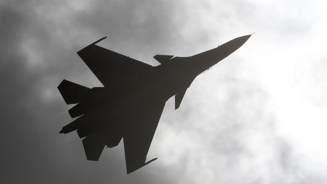 Se estrella un avión Su-30 en la región rusa de Tver y los pilotos logran eyectarse
