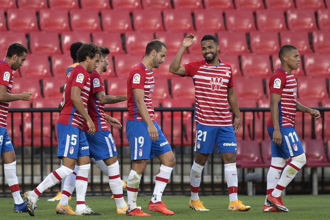 Un golazo de Yangel Herrera le dio la victoria al Granada en el arranque de LaLiga (VIDEO)