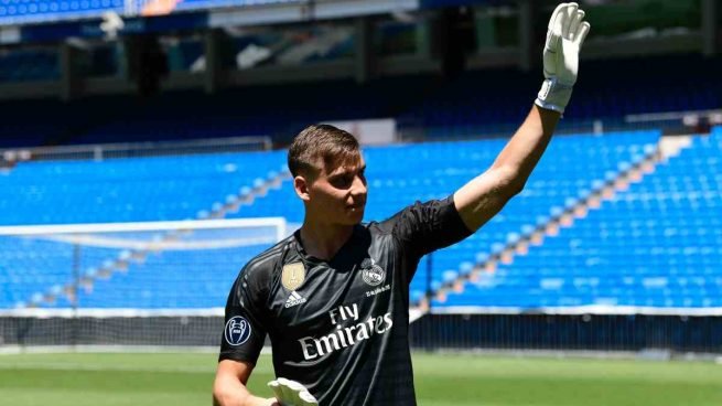 El portero del Real Madrid Andriy Lunin, positivo por coronavirus